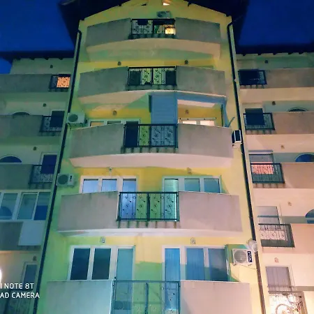 Apartman Stana Na Dan Lana *